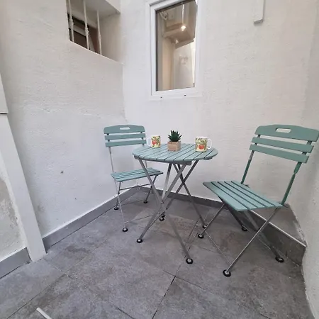 Appartement Spacious Full Of Charm, Recently Updated Nice