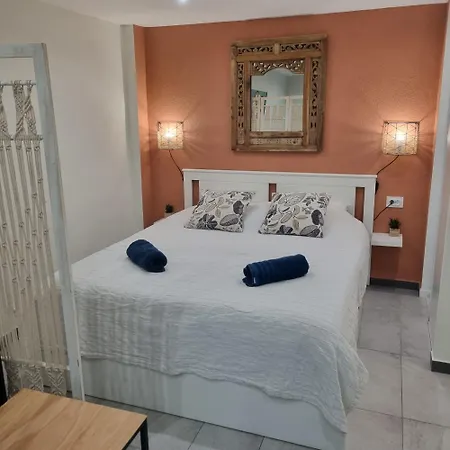 Spacious Full Of Charm, Recently Updated Apartment