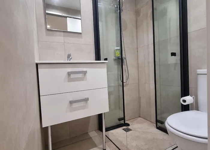 Spacious Full Of Charm, Recently Updated * Nice