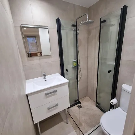 Spacious Full Of Charm, Recently Updated Apartamento Niza